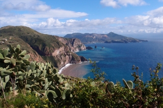 Italien - Trauminseln & Feuerberge im Mittelmeer